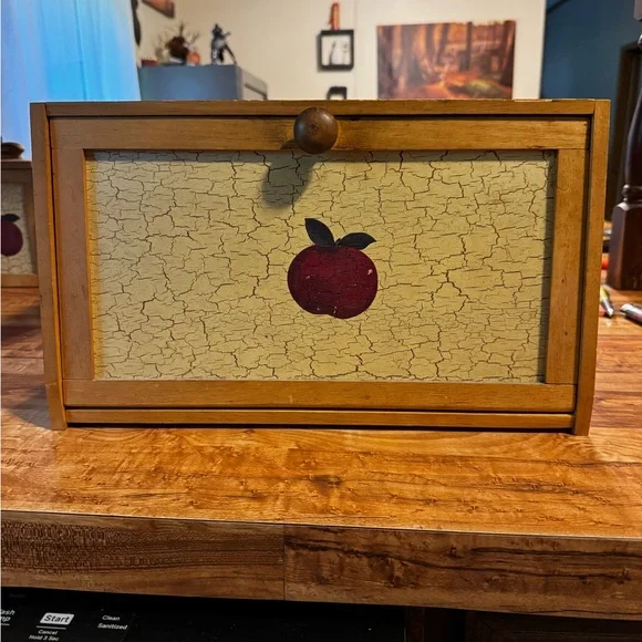 Wooden Bread Box with Apple Design - Picture 1 of 10